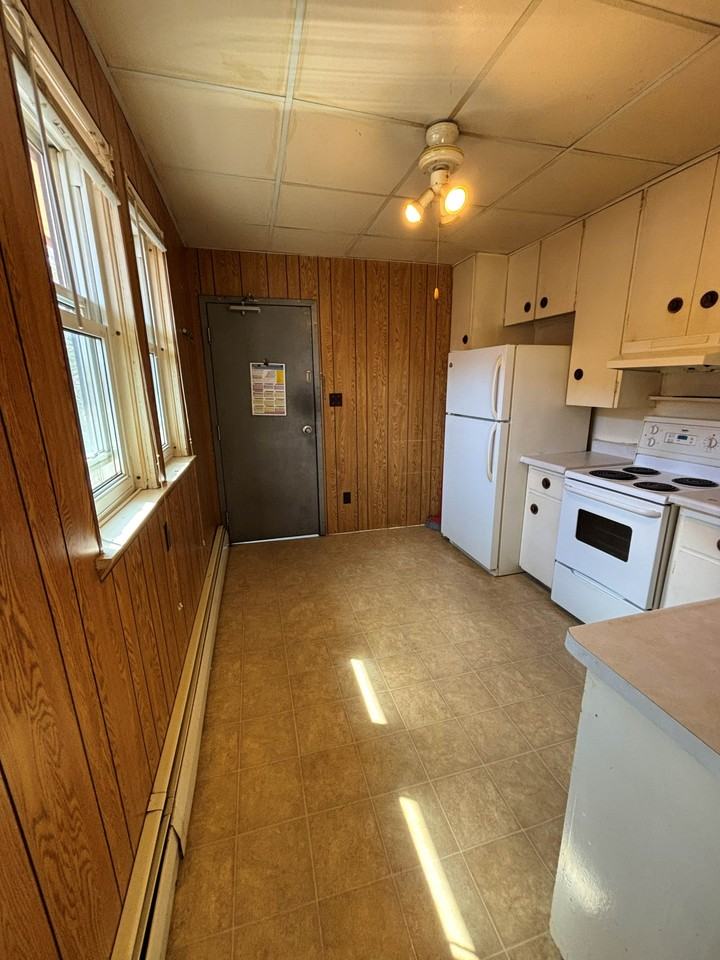 313 George St #A - Photo 5 of 8