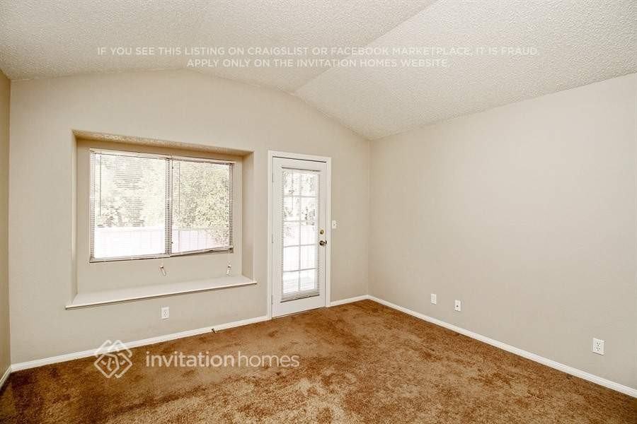 3301 Hyannis Cir - Photo 5 of 12