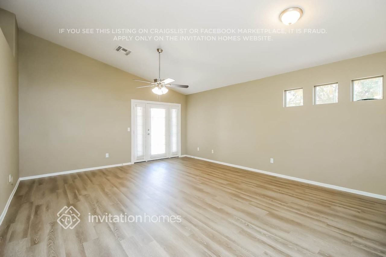 1176 W 21st Ave - Photo 3 of 17