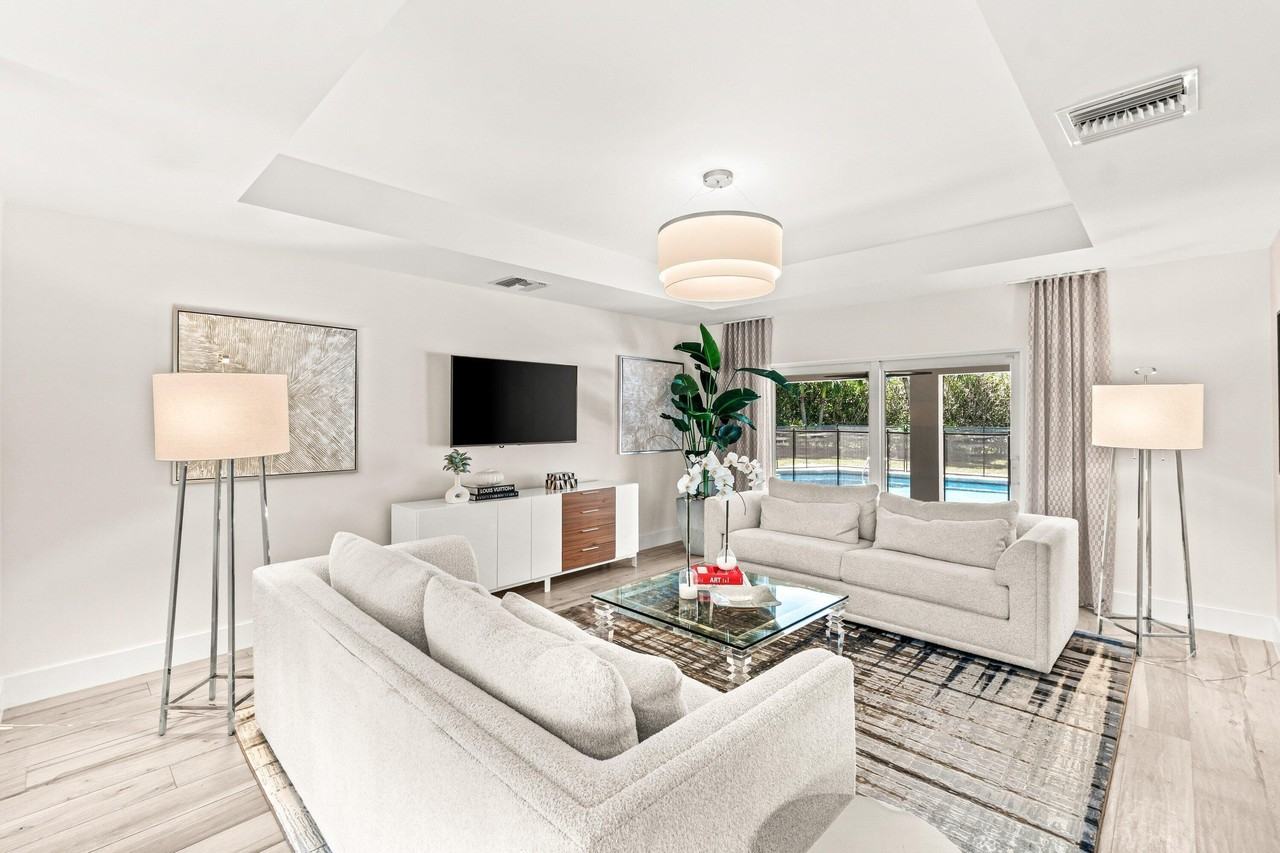 2367 Queen Palm Rd - Photo 4 of 44