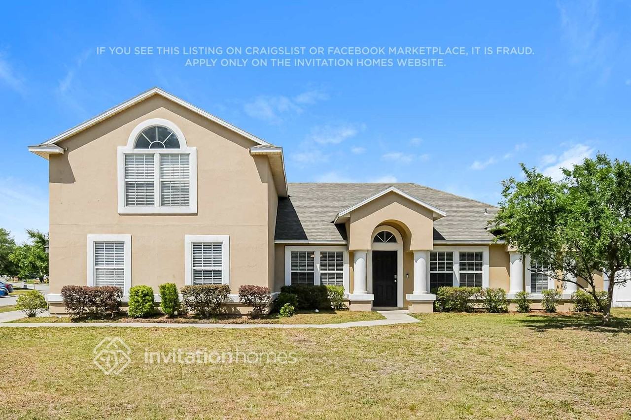 10143 Meadow Pointe Dr