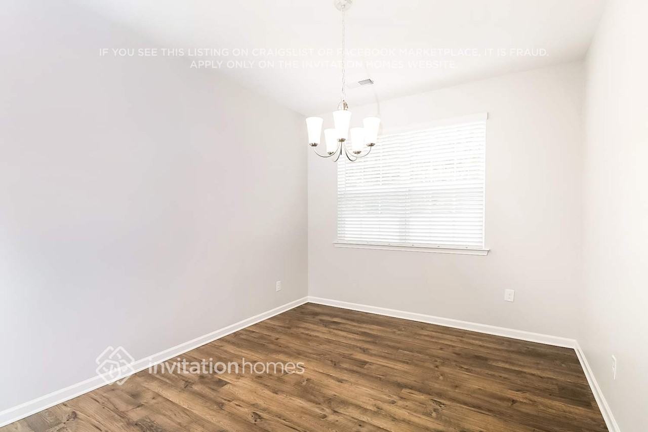 7421 Larwill Ln - Photo 7 of 18