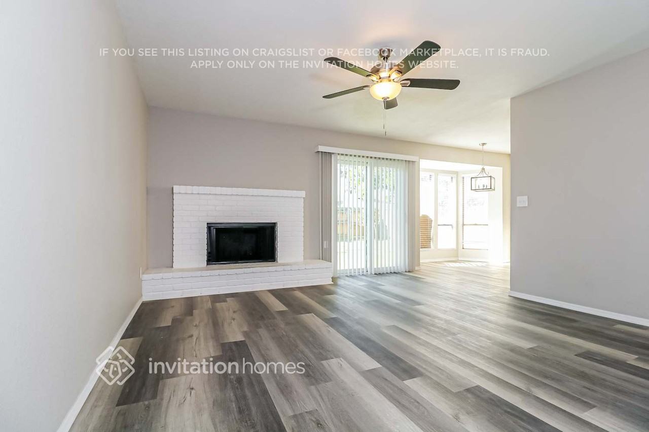 8937 W Malapai Dr - Photo 2 of 12