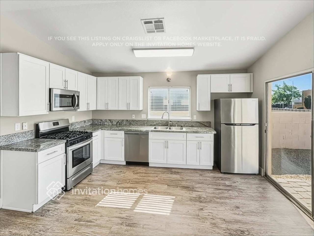 6357 Greyhawk Ave - Photo 7 of 18