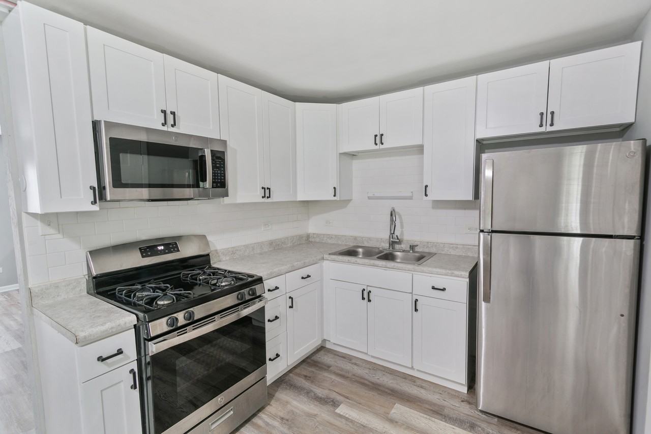 22015 E Churchill Dr #1 - Photo 2 of 13