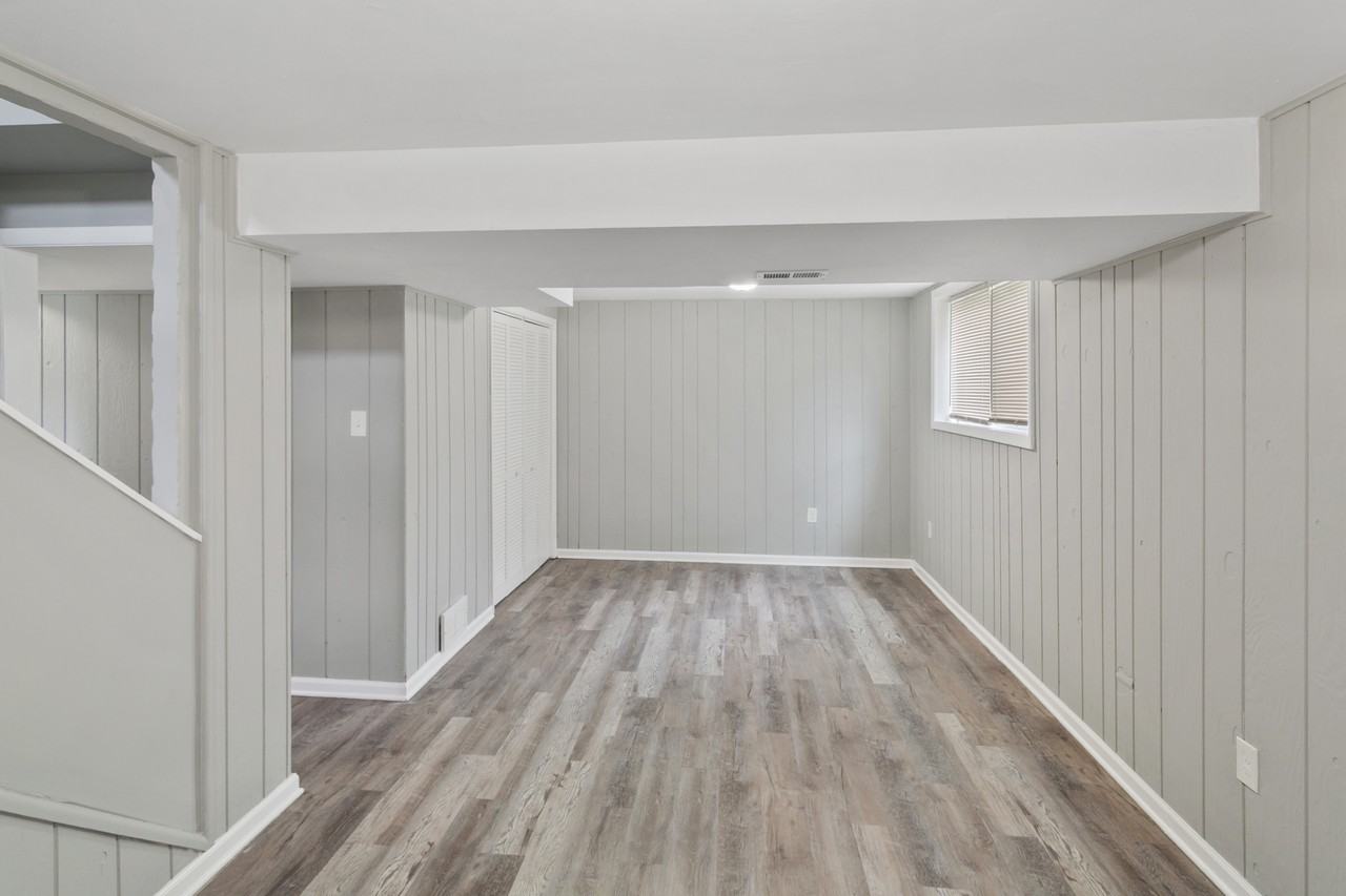 22015 E Churchill Dr #1 - Photo 4 of 13