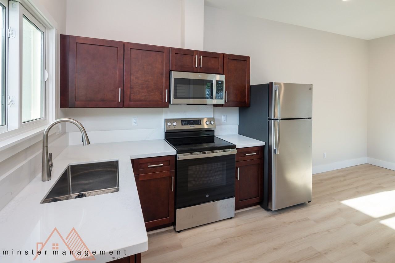 22A Wood St #A - Photo 2 of 14