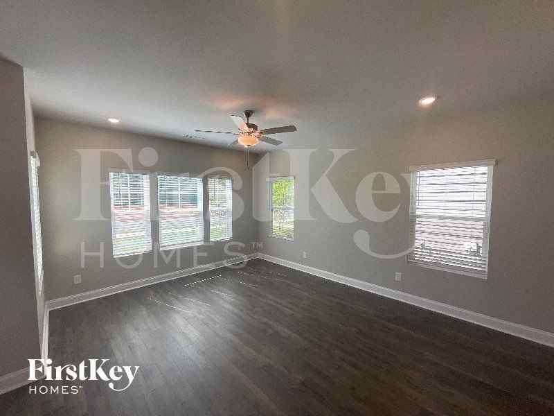 776 Lightrail Dr - Photo 2 of 10
