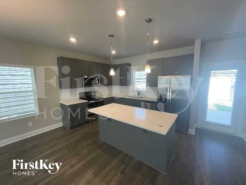 776 Lightrail Dr - Photo 4 of 10
