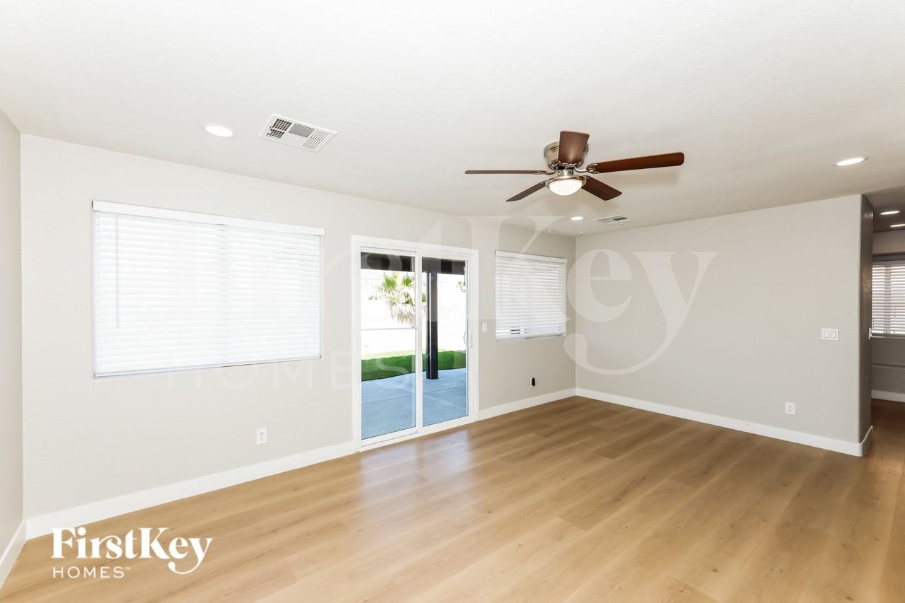 2783 Wild Cactus Ct - Photo 3 of 19
