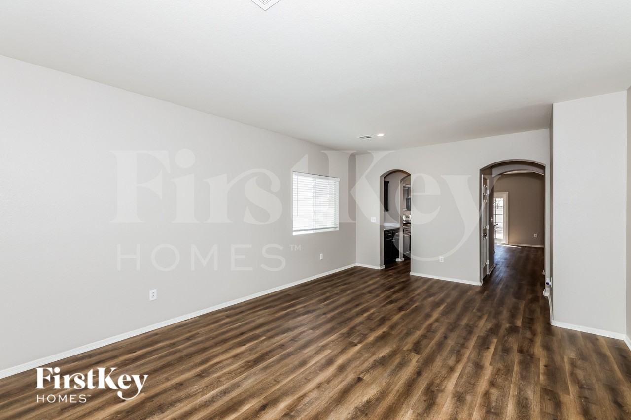 4213 San Rocco Ct - Photo 3 of 19