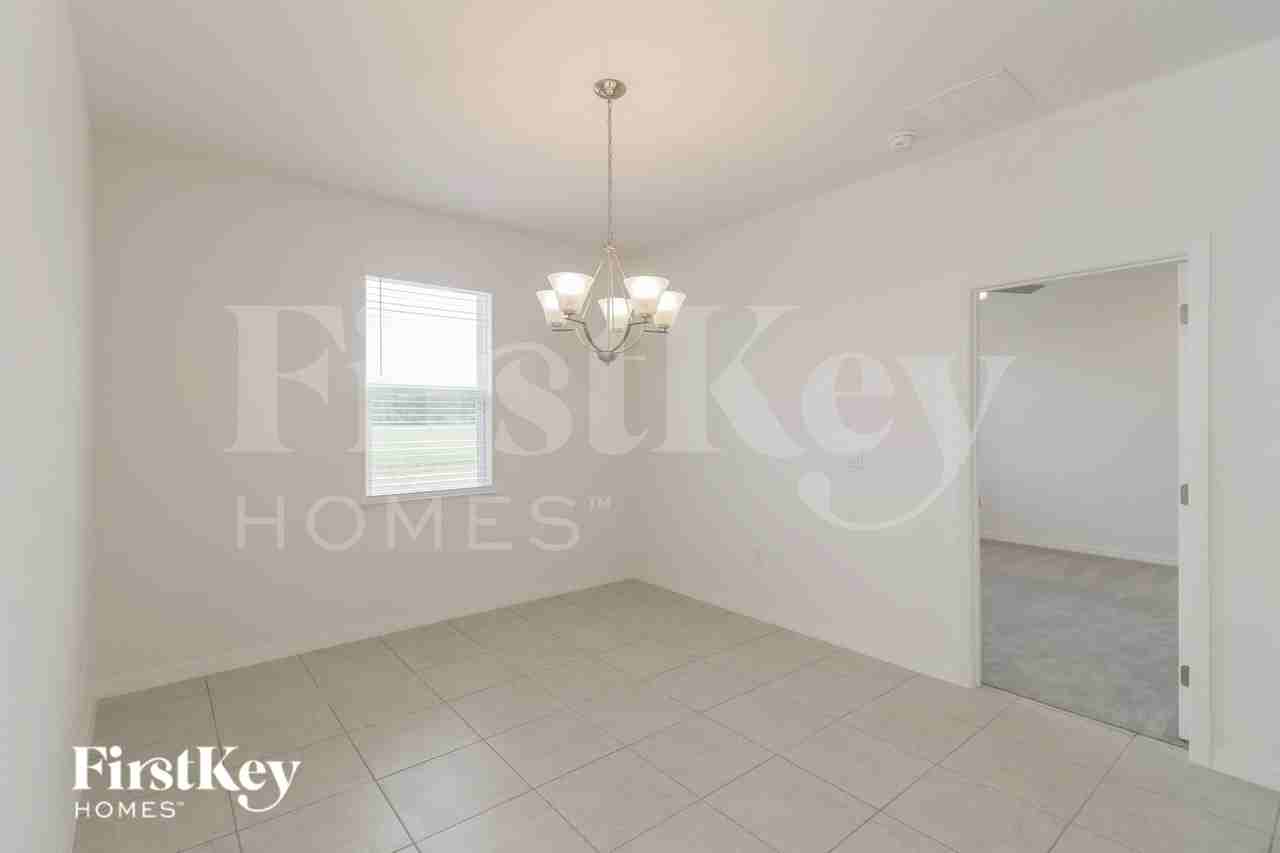 596 Crown Rose Dr - Photo 4 of 16