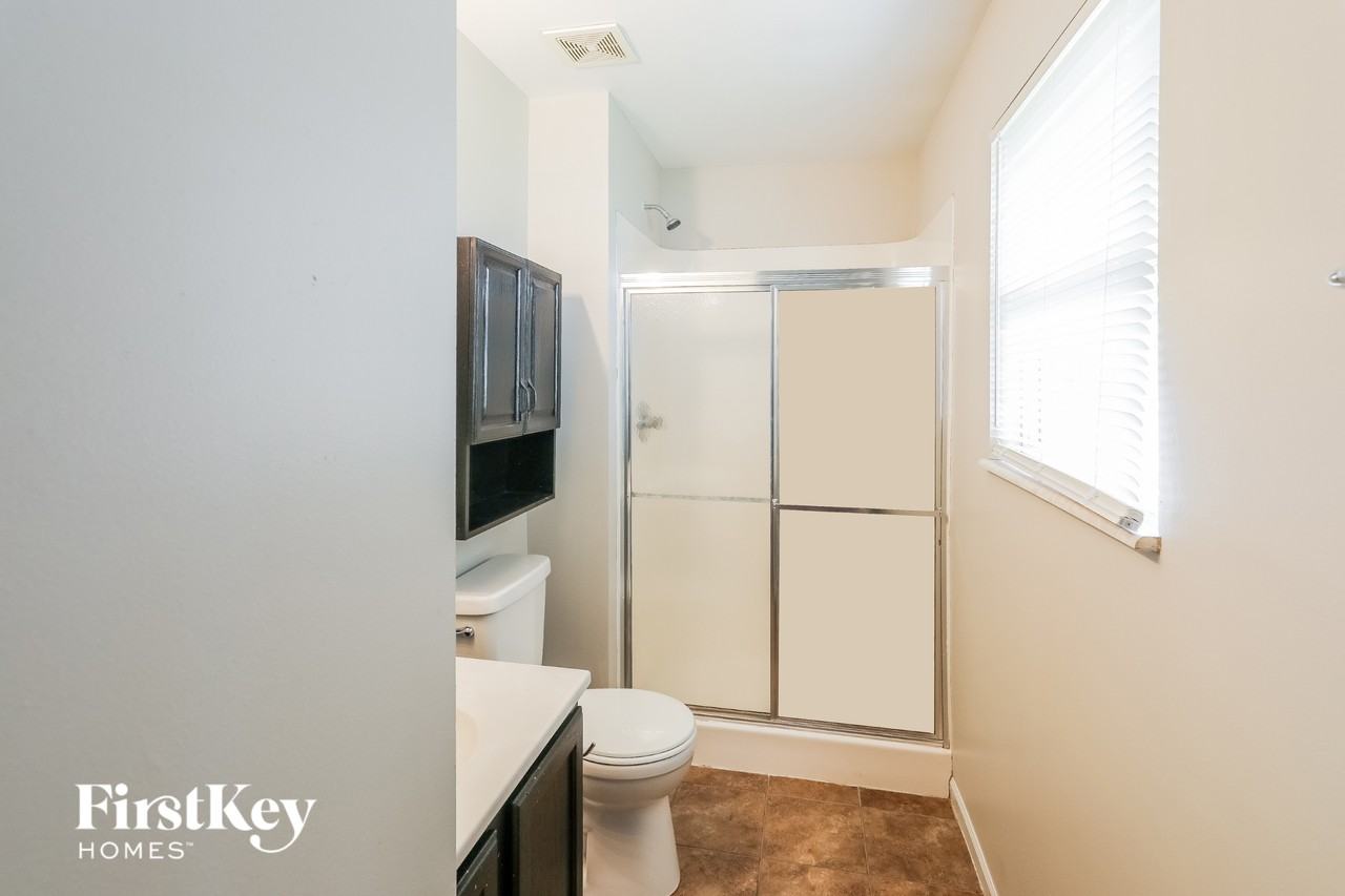 1709 Bridlespur Dr - Photo 7 of 15