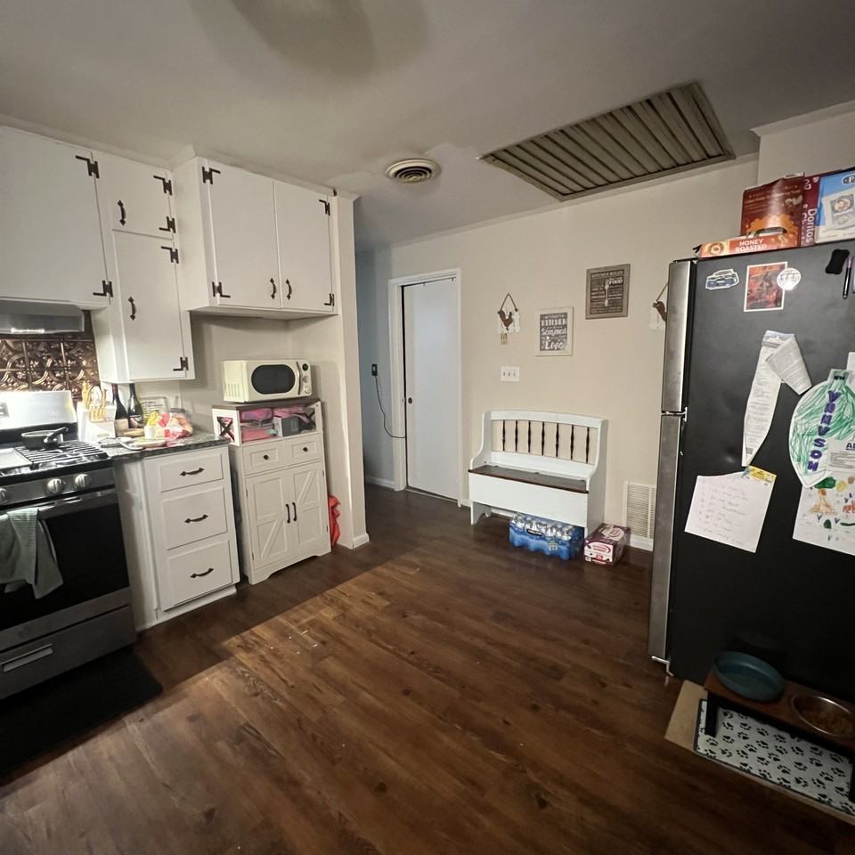 3881 Frasier St #1 - Photo 3 of 11