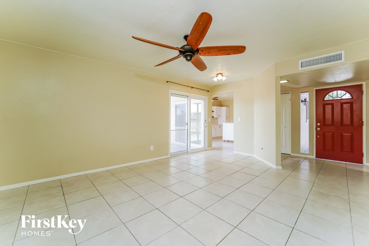 6718 N Positano Way - Photo 4 of 15