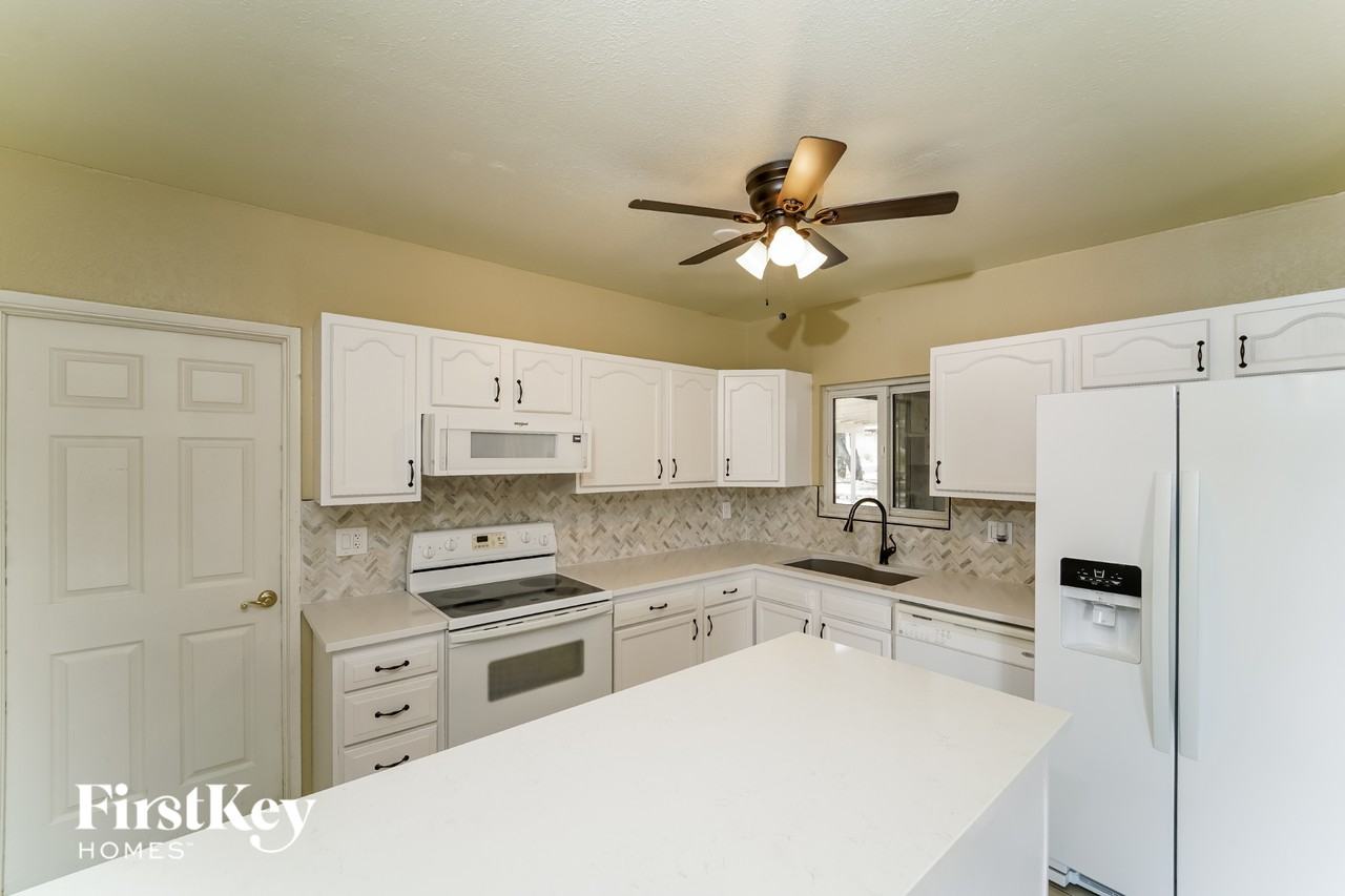 6718 N Positano Way - Photo 6 of 15