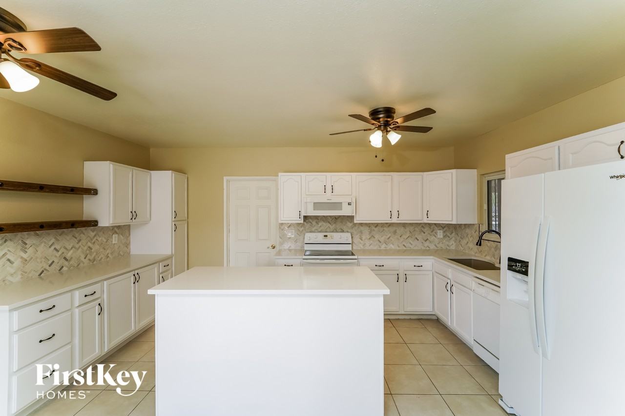 6718 N Positano Way - Photo 7 of 15