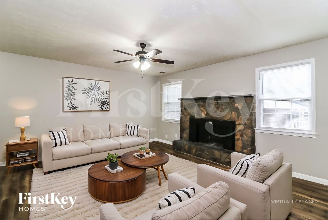 165 Fireside Way - Photo 4 of 19