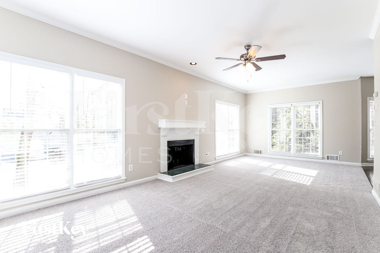 797 Rockfount Way - Photo 3 of 15