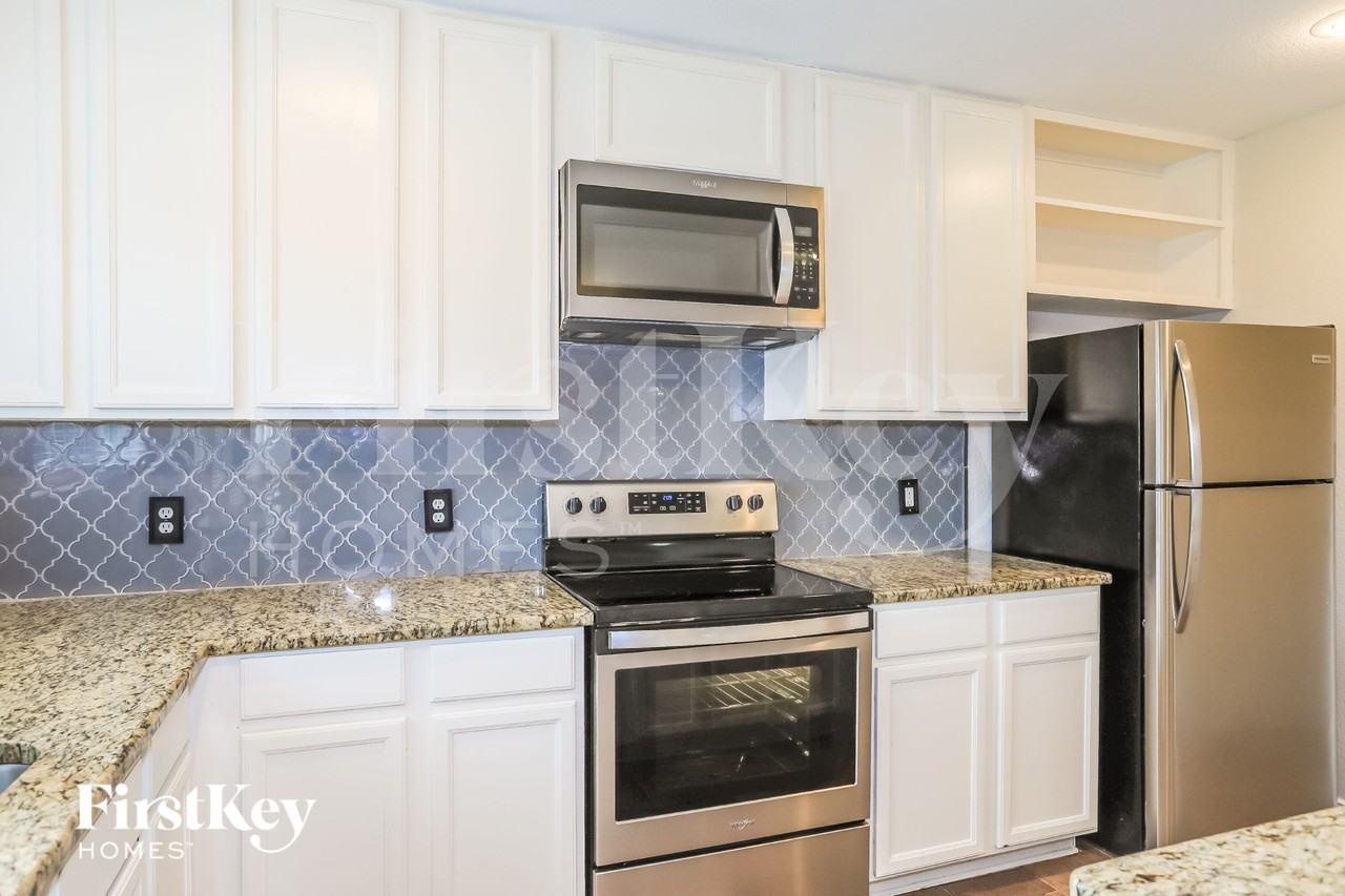 1809 Turtledove Dr - Photo 6 of 15