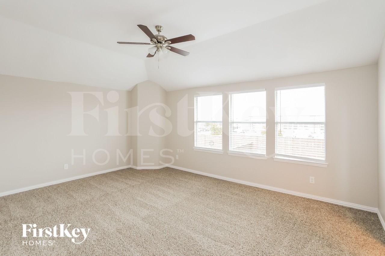 1809 Turtledove Dr - Photo 7 of 15