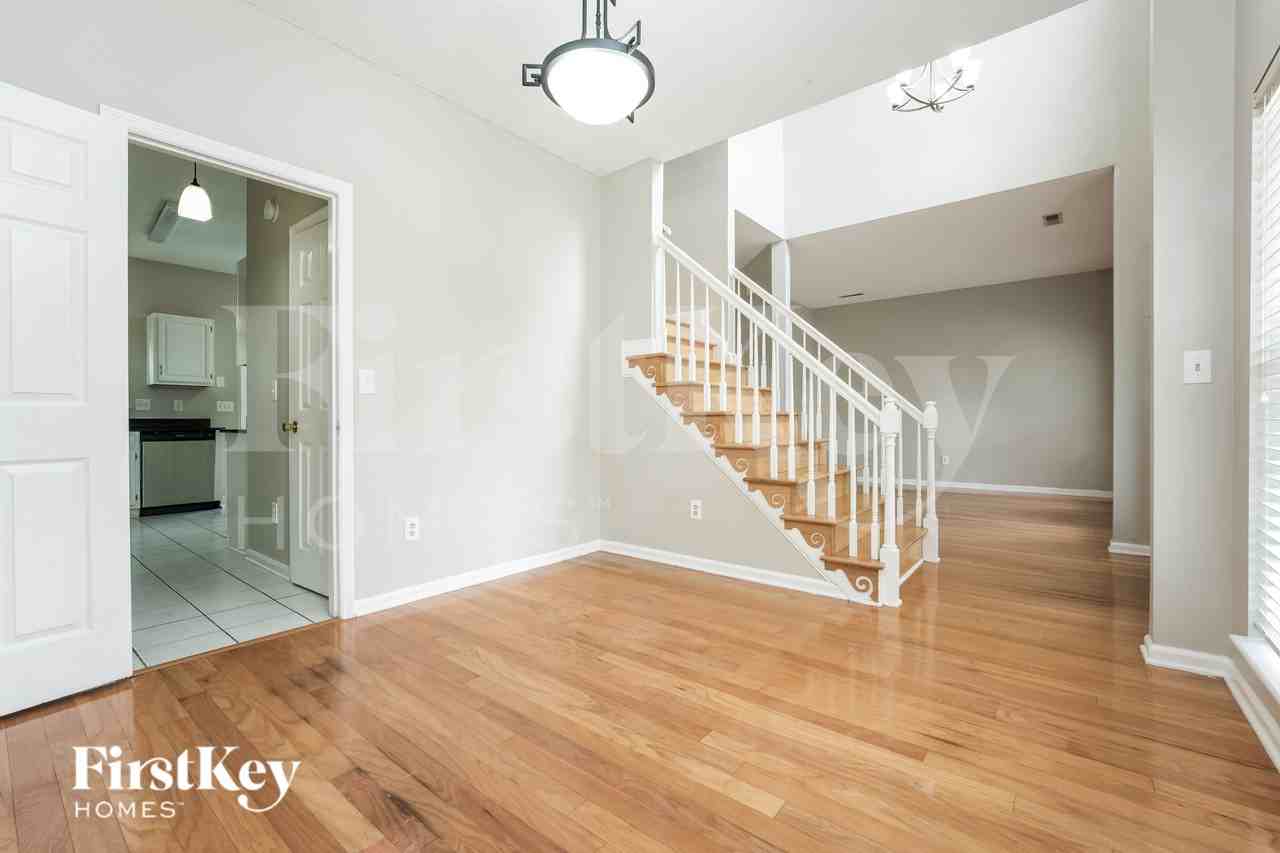 103 Monsarret Ln - Photo 6 of 19