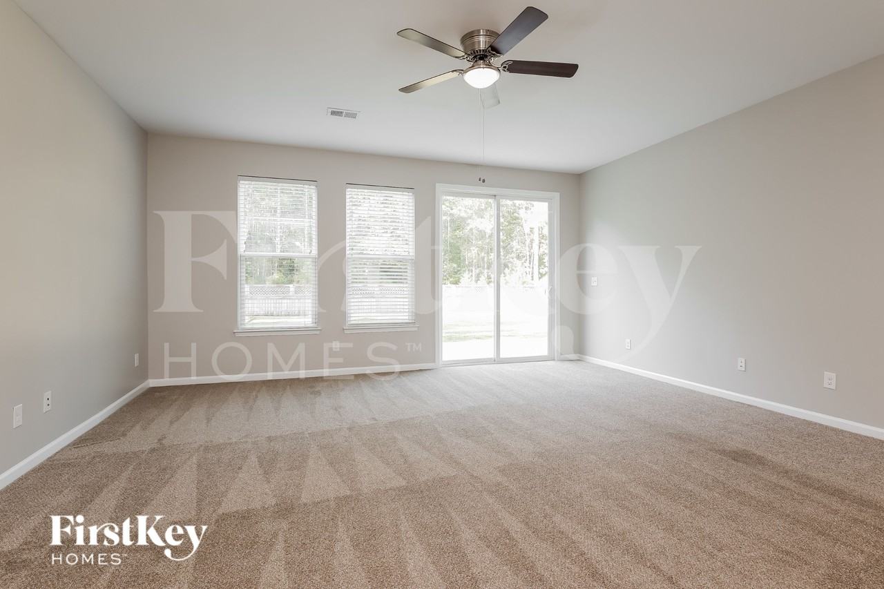413 Rivers Row Dr - Photo 3 of 15