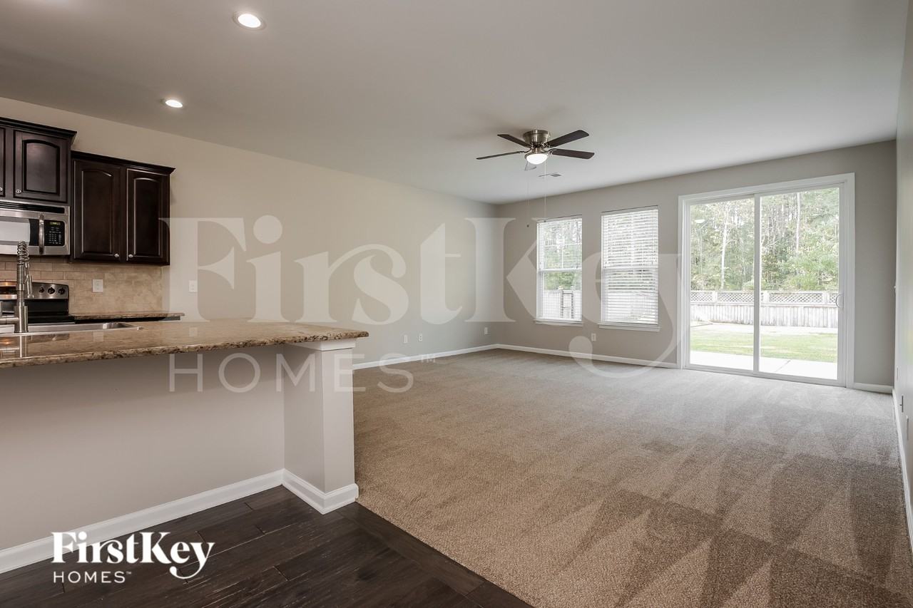 413 Rivers Row Dr - Photo 5 of 15