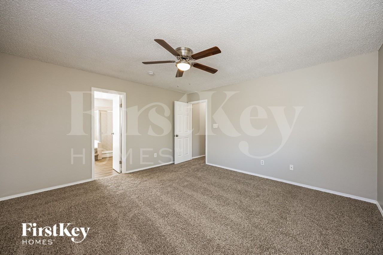 4115 Bowsprit Ln - Photo 7 of 19