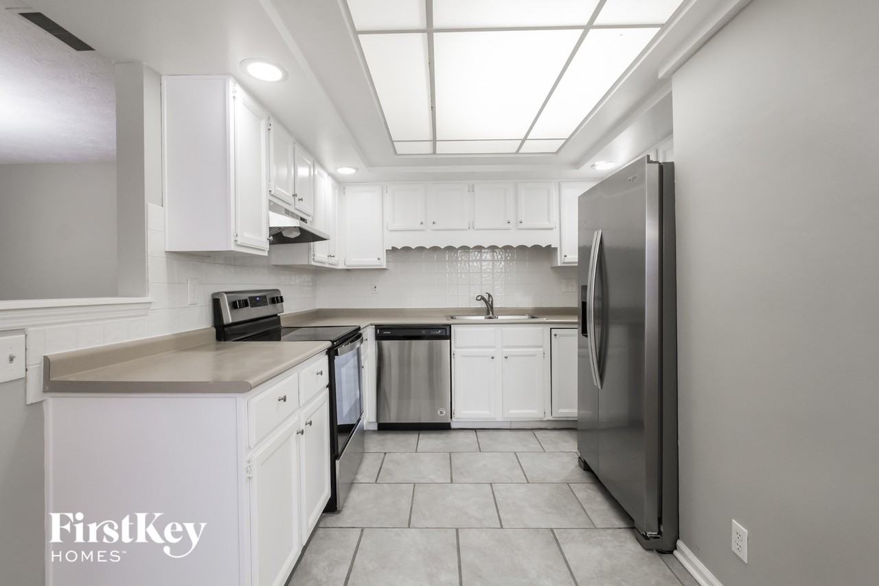 8141 Warbler Way - Photo 6 of 15