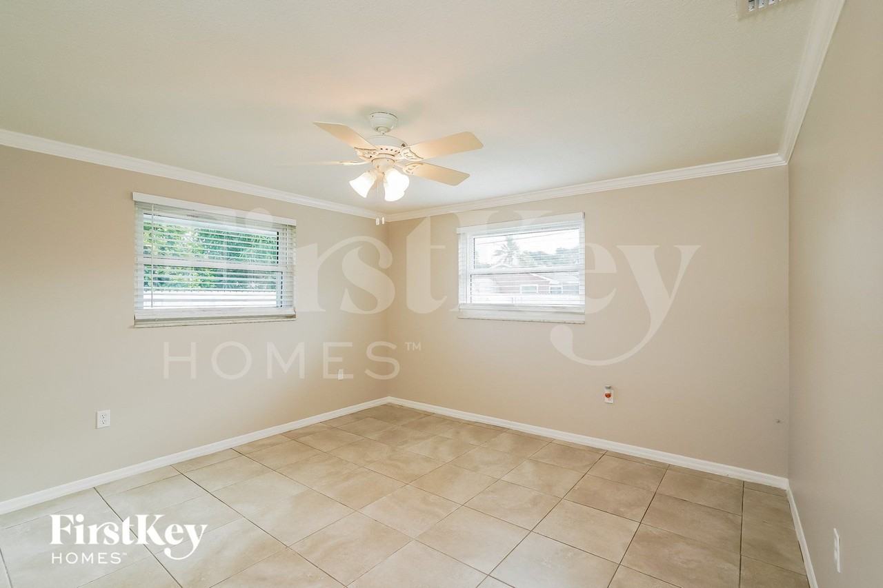 6719 Overlook Dr - Photo 7 of 15