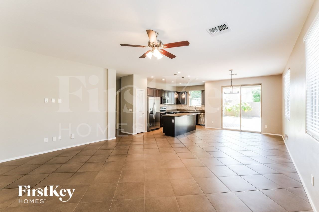 12059 W Desert Sun Ln - Photo 3 of 16