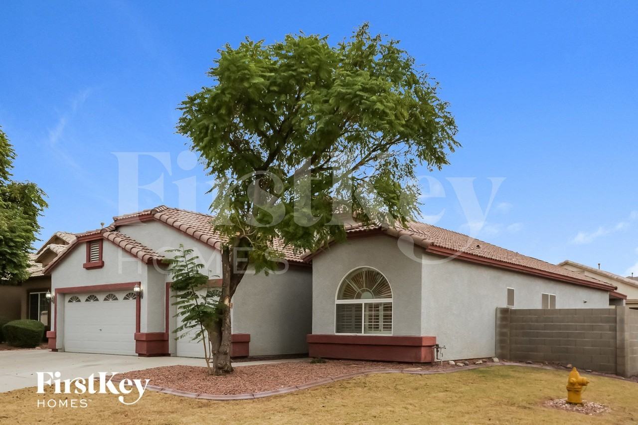 1027 W Samantha Way - Photo 2 of 15