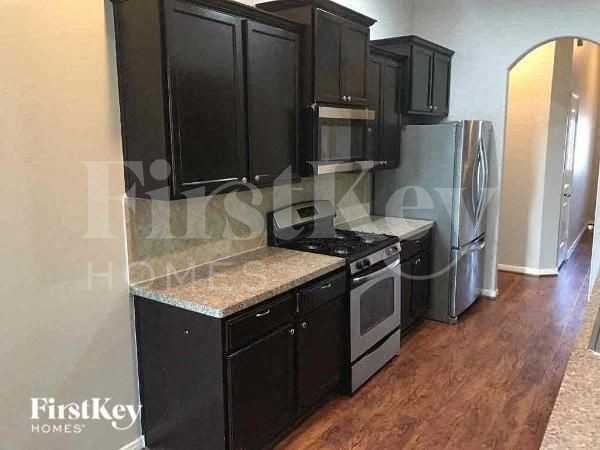 22530 Fosters Park Ct - Photo 5 of 10