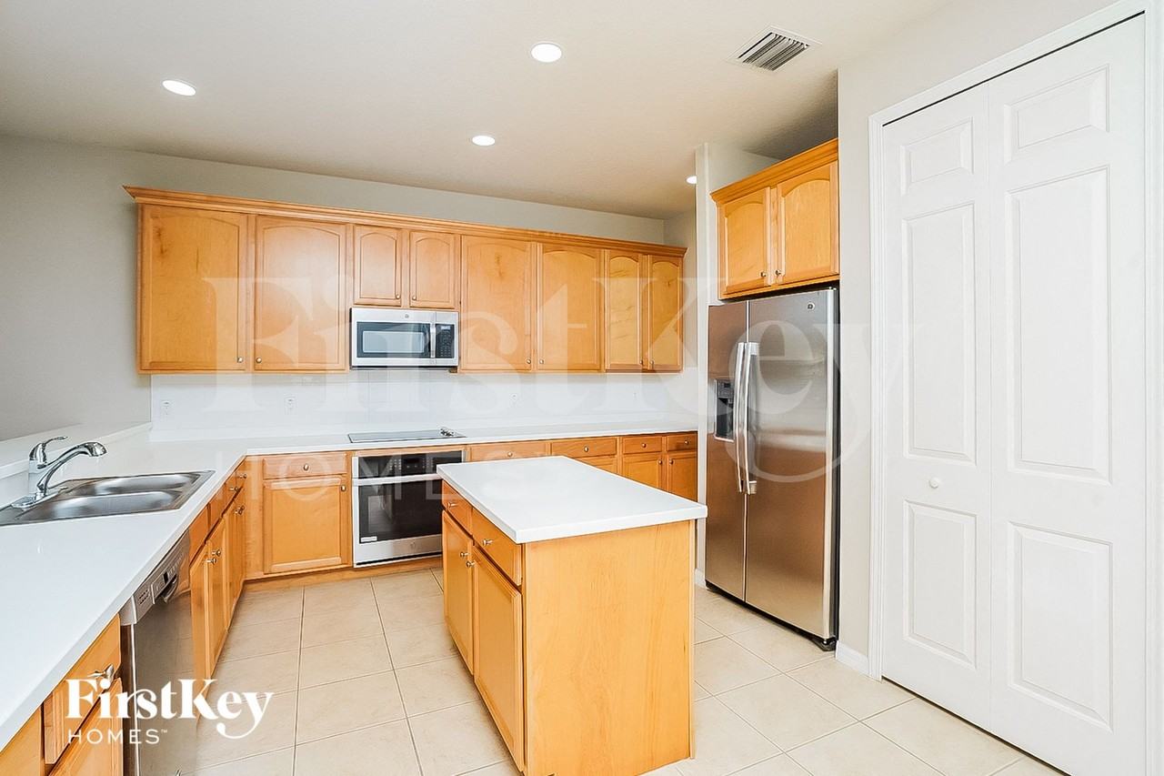 8226 Dunham Station Dr - Photo 4 of 15