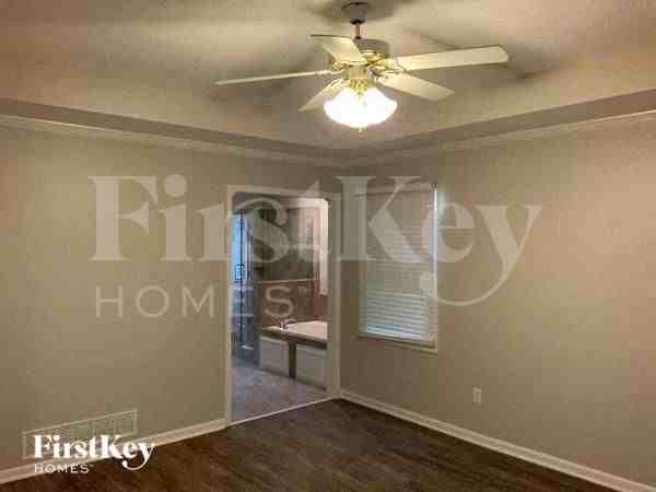 7708 Ne 74th Ter - Photo 6 of 11