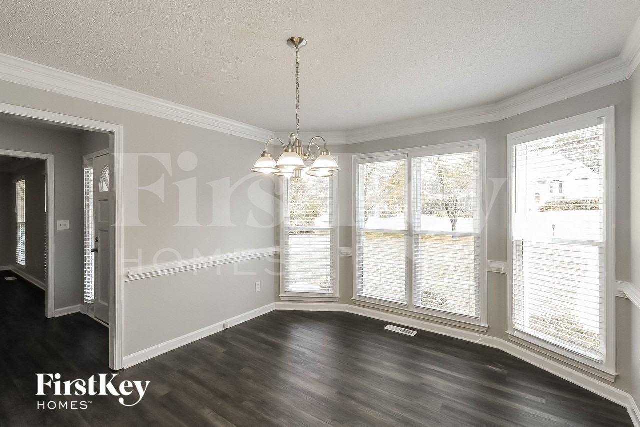 20 Abbey Ln - Photo 5 of 15