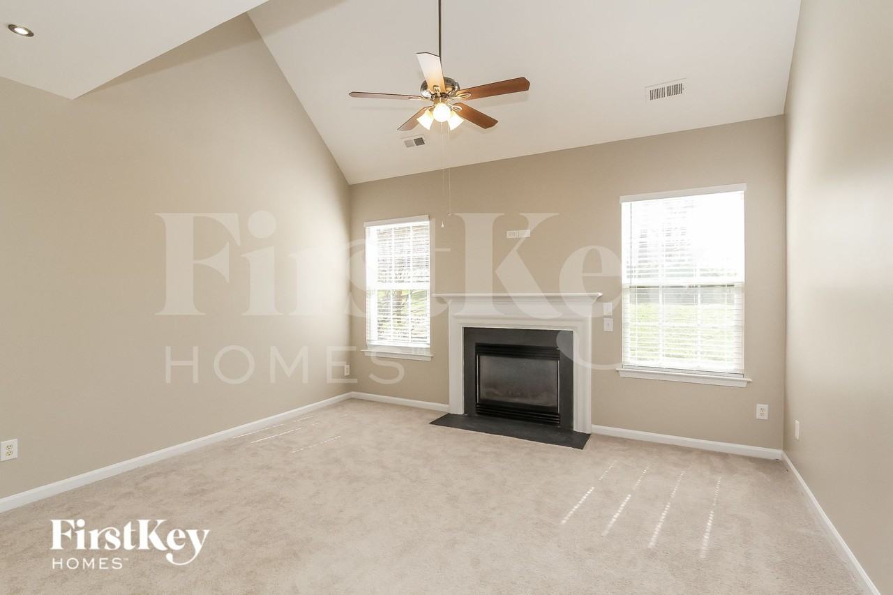 133 Autry Ave - Photo 2 of 14
