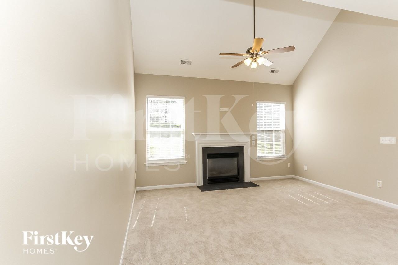 133 Autry Ave - Photo 3 of 14