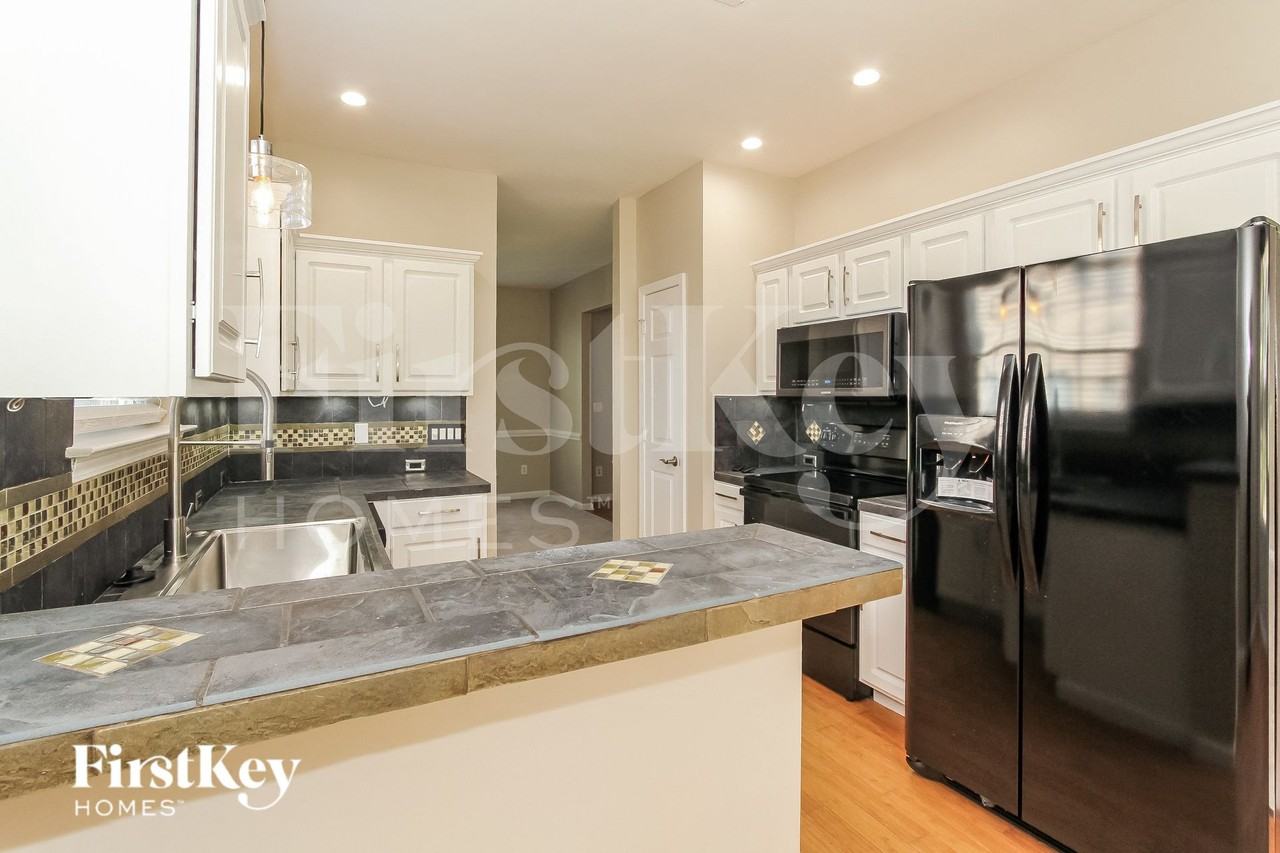 133 Autry Ave - Photo 7 of 14