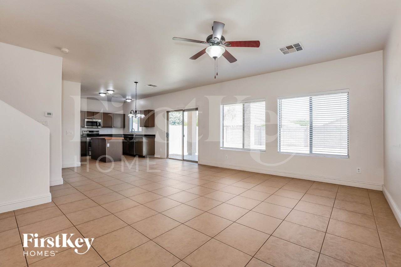 2936 W Jasper Butte Dr - Photo 2 of 19