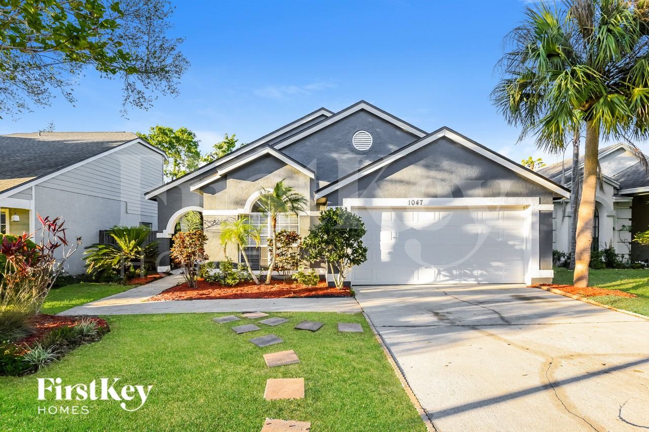 1047 Whittier Cir