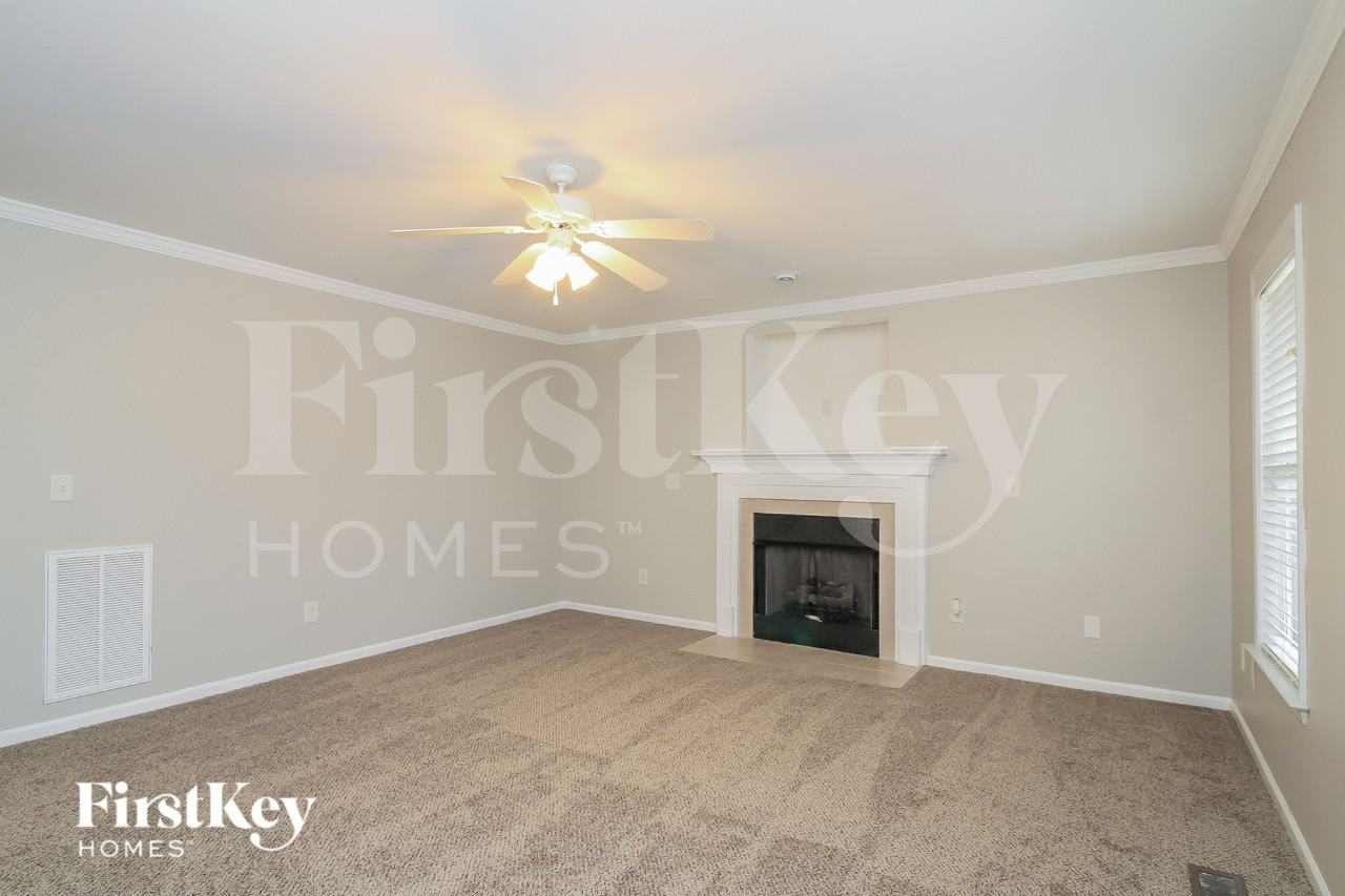 4141 Meredith Woods Ln - Photo 5 of 16