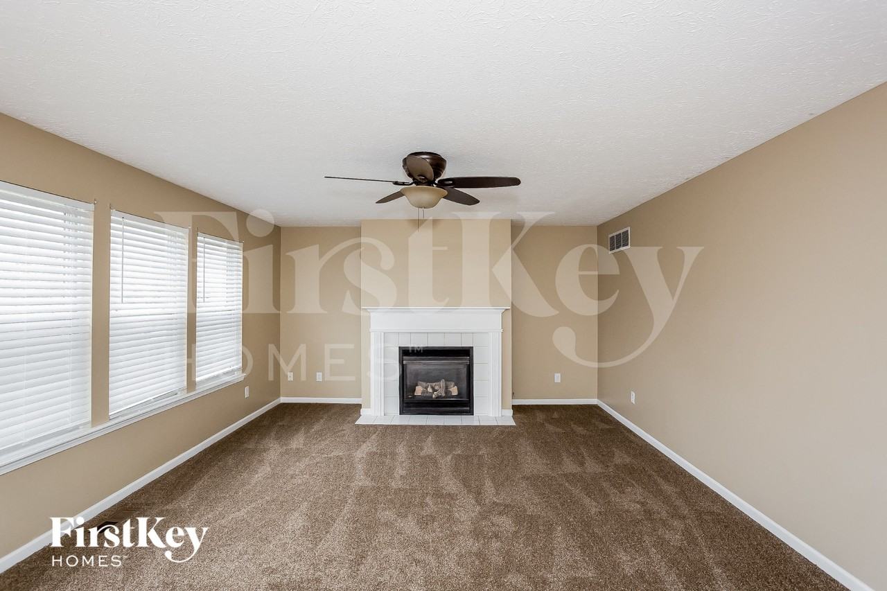 11749 Gatwick View Dr - Photo 5 of 16
