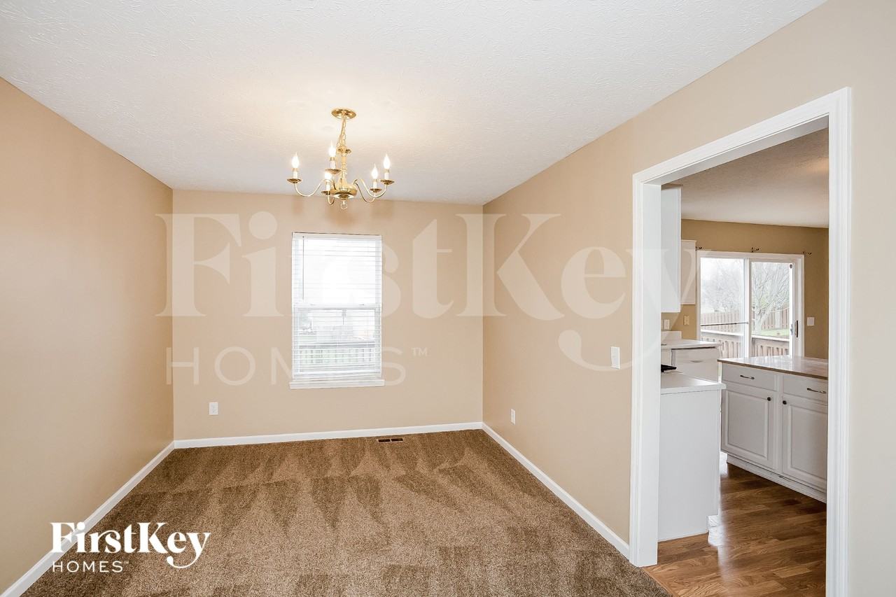 11749 Gatwick View Dr - Photo 6 of 16