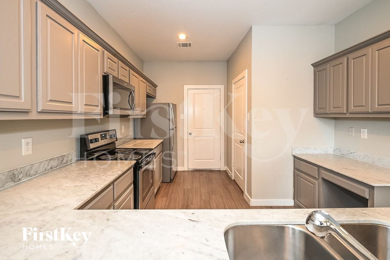 9951 Rio Doso Dr - Photo 6 of 15