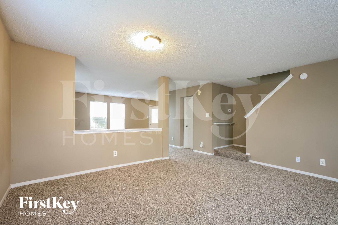 9235 W Rising Sun Dr - Photo 6 of 16