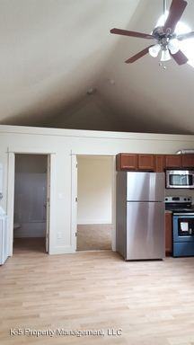 1818 SW 58th Ave - Photo 2 of 11