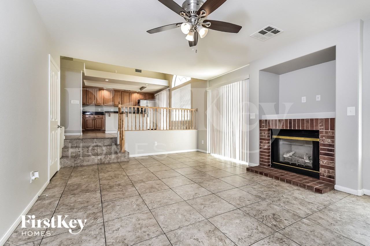 8717 Blooming Sand Ave - Photo 3 of 16