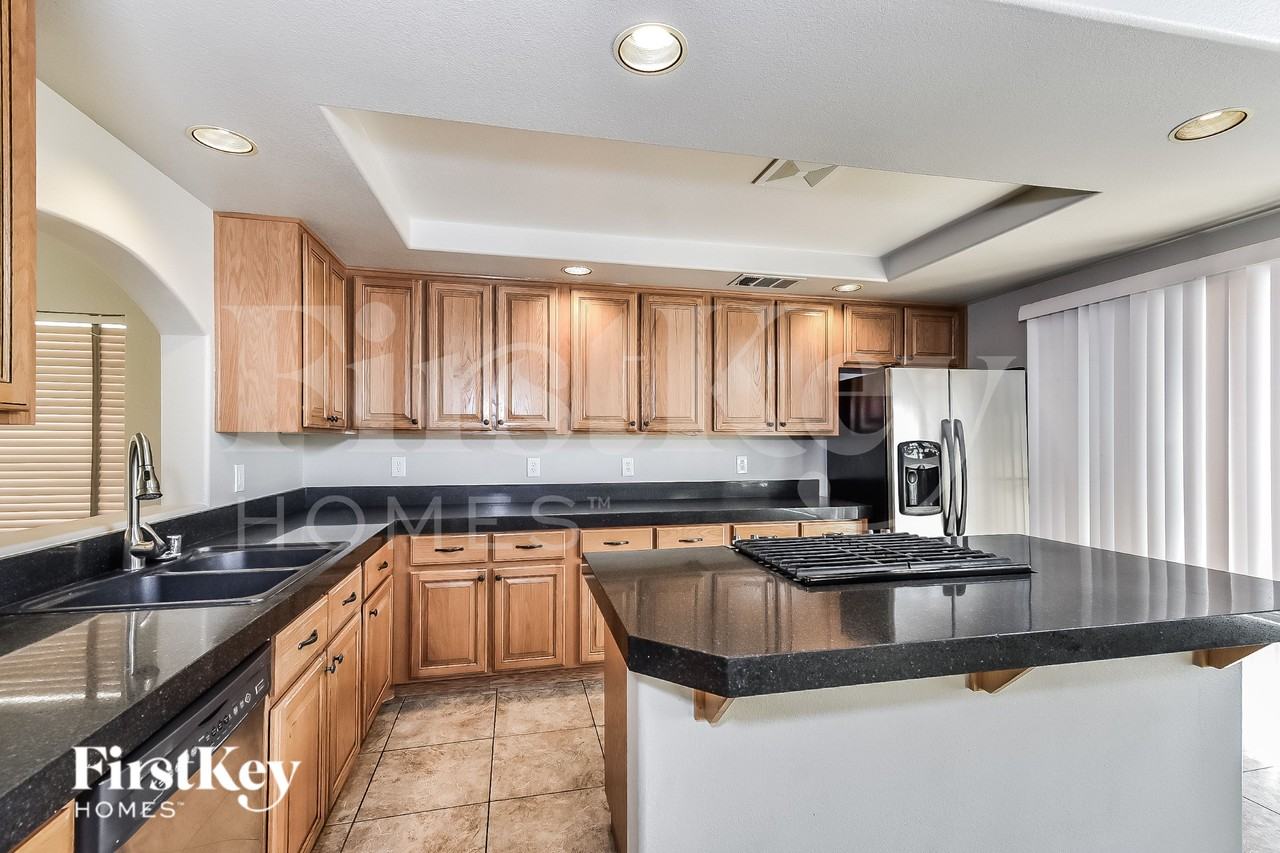 8717 Blooming Sand Ave - Photo 7 of 16